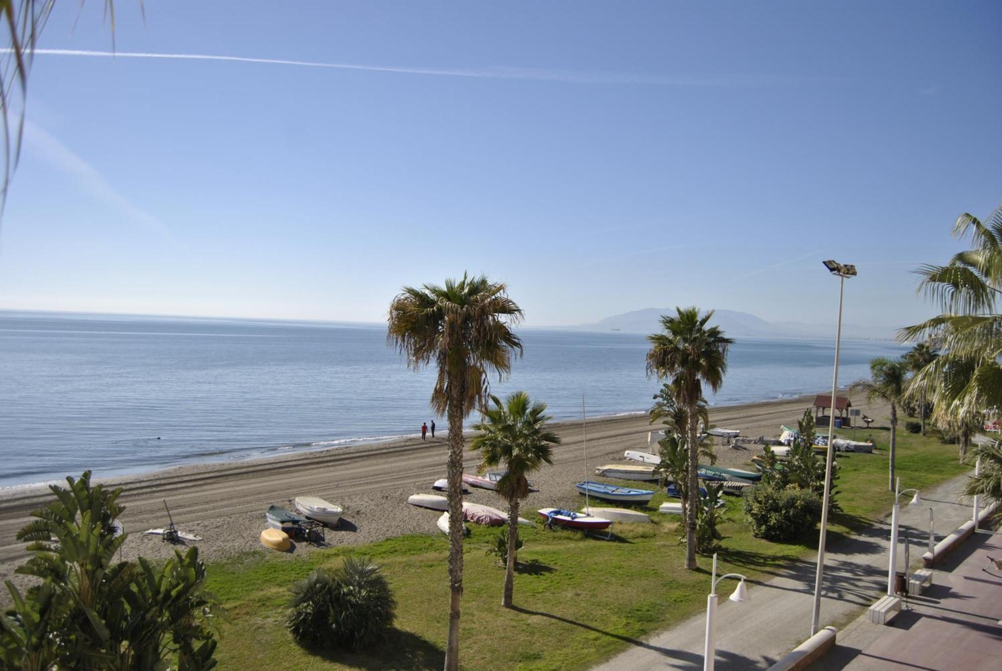 Apartamento Frente Al Mar,Primera Linea Ринкон-де-ла-Викториа Экстерьер фото